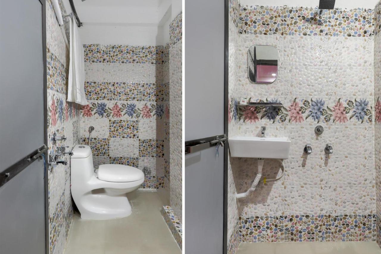 Oyo 45752 Hotel Sb Palace Godarpura Εξωτερικό φωτογραφία