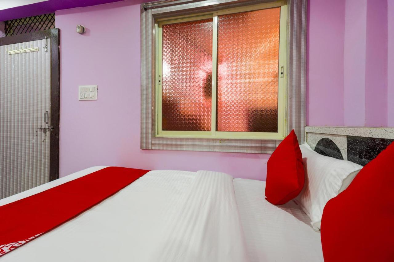Oyo 45752 Hotel Sb Palace Godarpura Εξωτερικό φωτογραφία