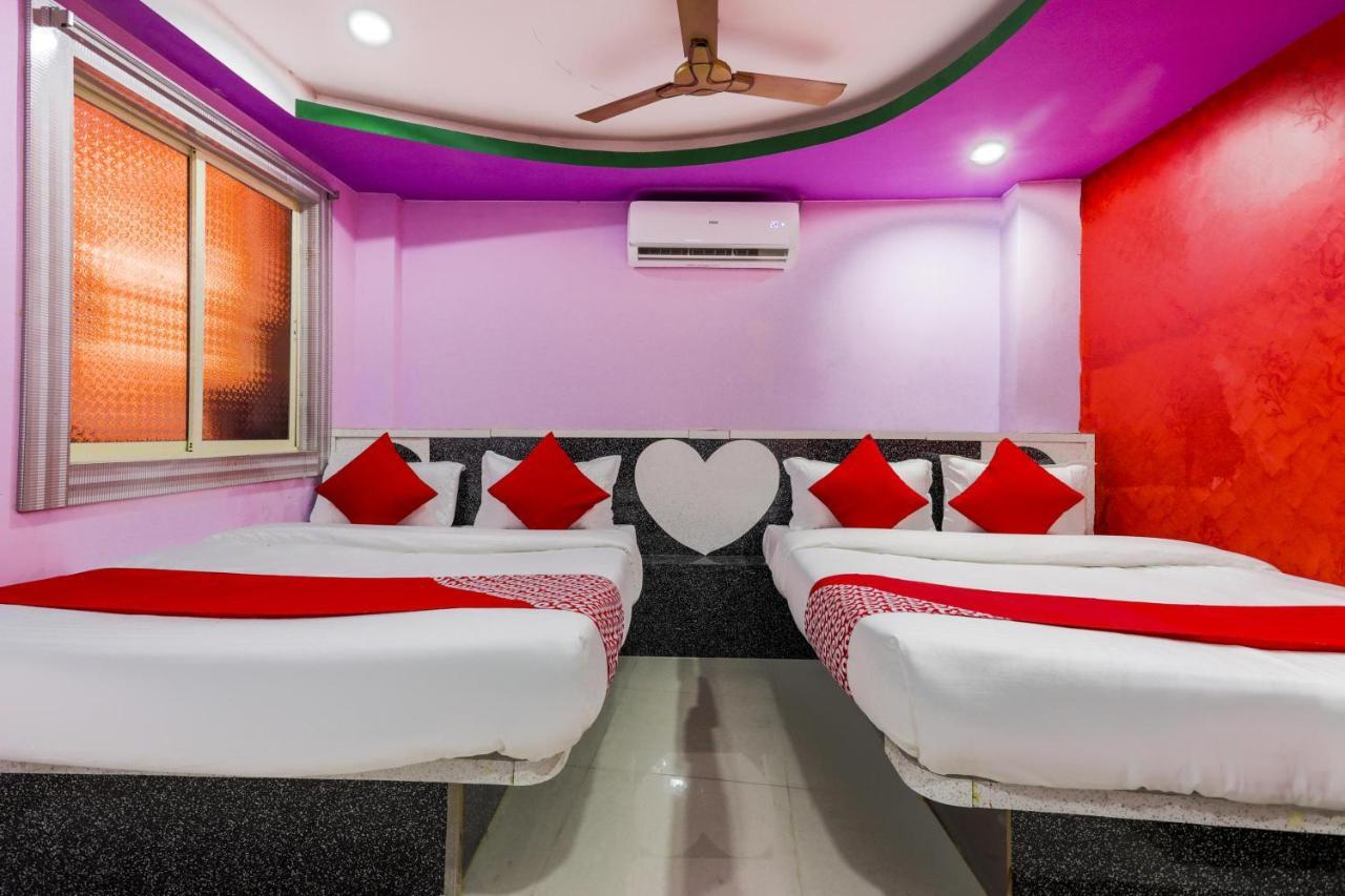Oyo 45752 Hotel Sb Palace Godarpura Εξωτερικό φωτογραφία