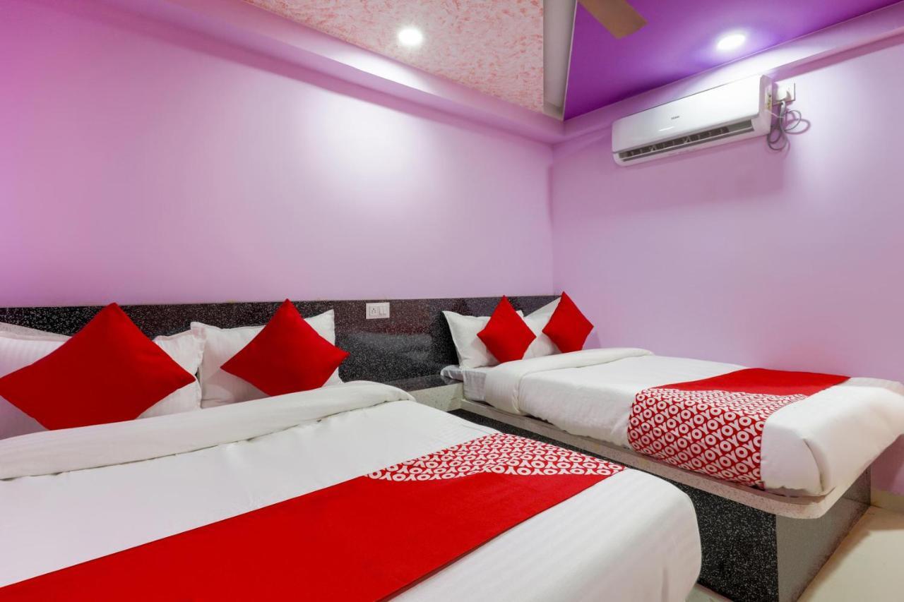 Oyo 45752 Hotel Sb Palace Godarpura Εξωτερικό φωτογραφία