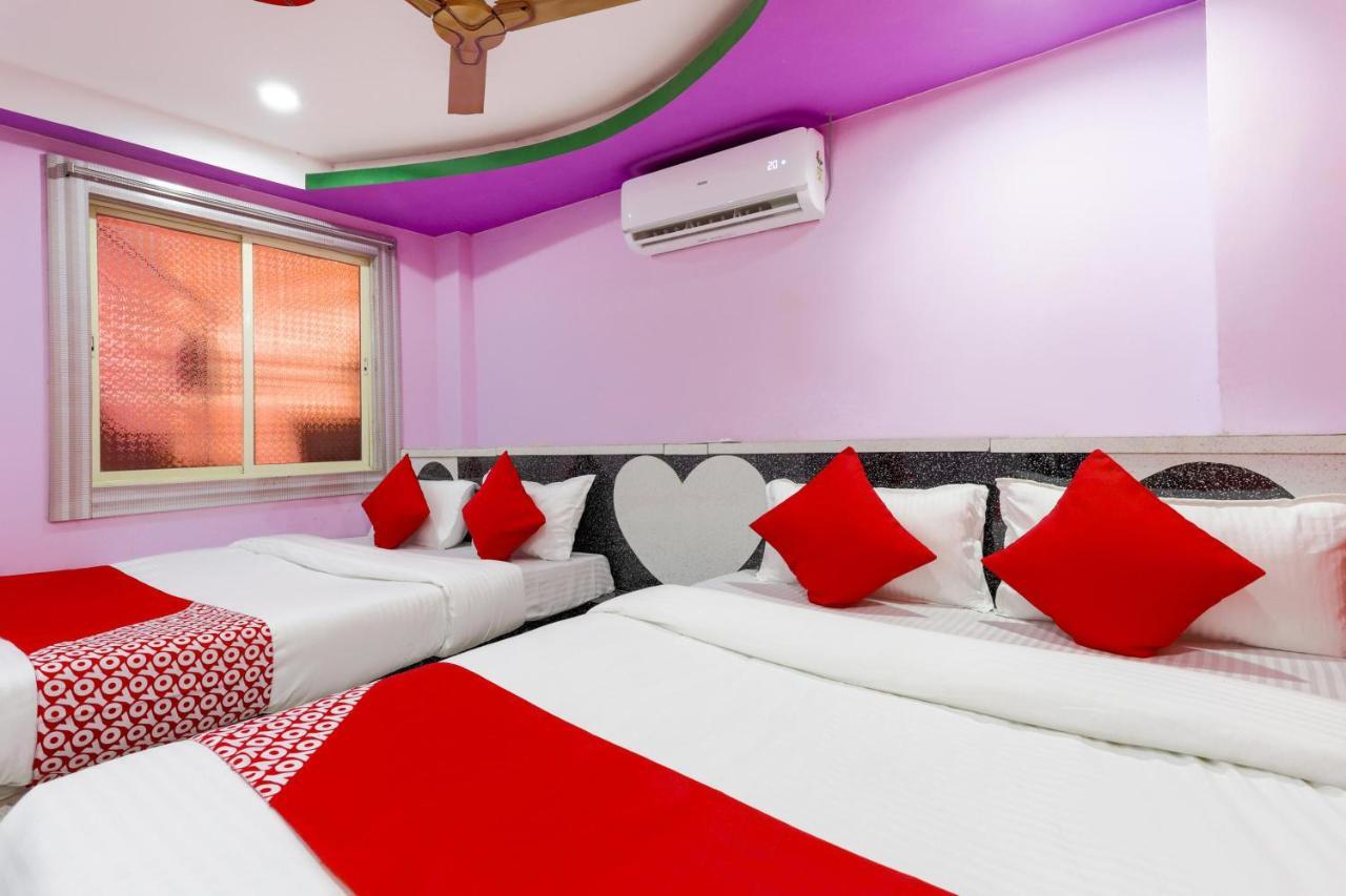 Oyo 45752 Hotel Sb Palace Godarpura Εξωτερικό φωτογραφία