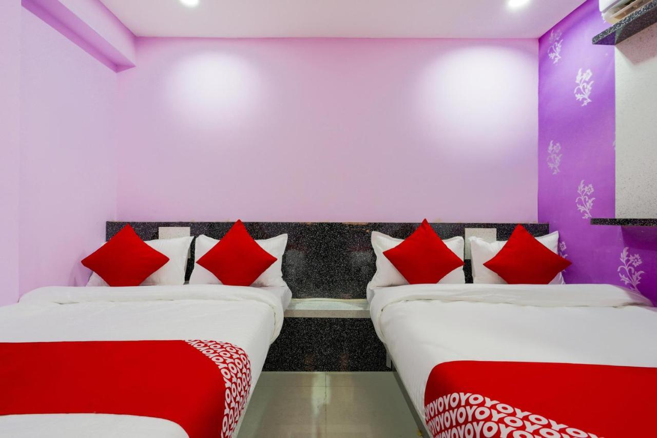 Oyo 45752 Hotel Sb Palace Godarpura Εξωτερικό φωτογραφία