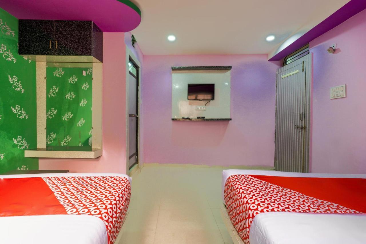 Oyo 45752 Hotel Sb Palace Godarpura Εξωτερικό φωτογραφία