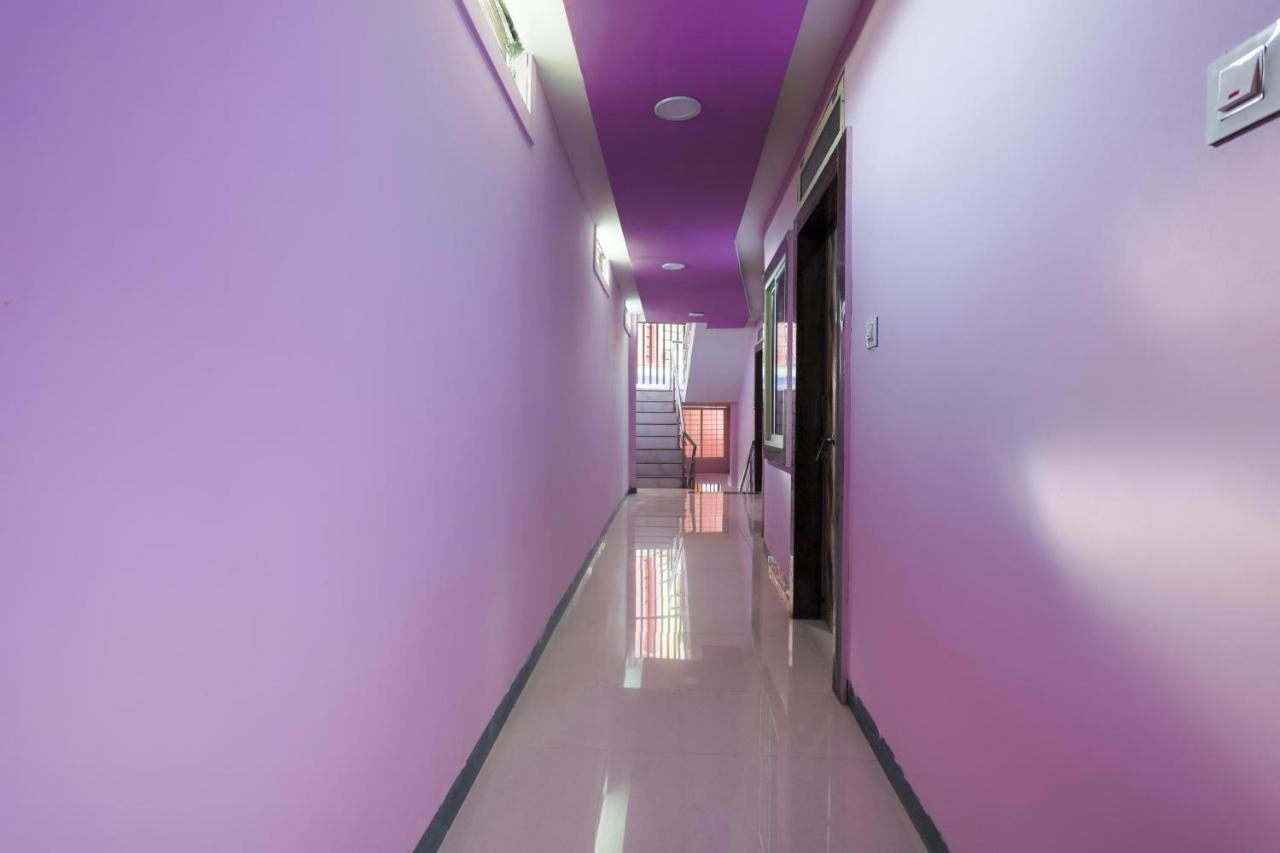 Oyo 45752 Hotel Sb Palace Godarpura Εξωτερικό φωτογραφία